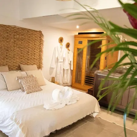 La Soledad Jacuzzi Et Sauna * Maraussan